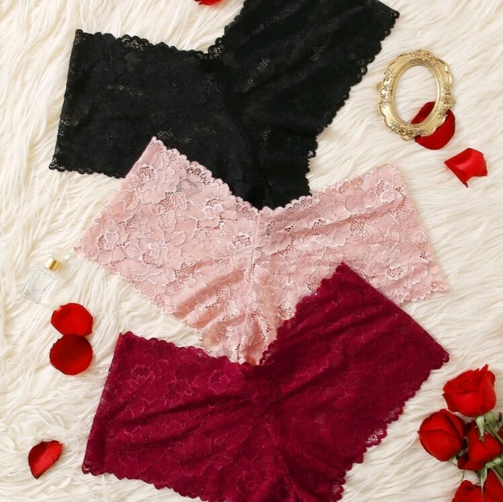 3Pack Lace Booty Short Panties (Plus Size)